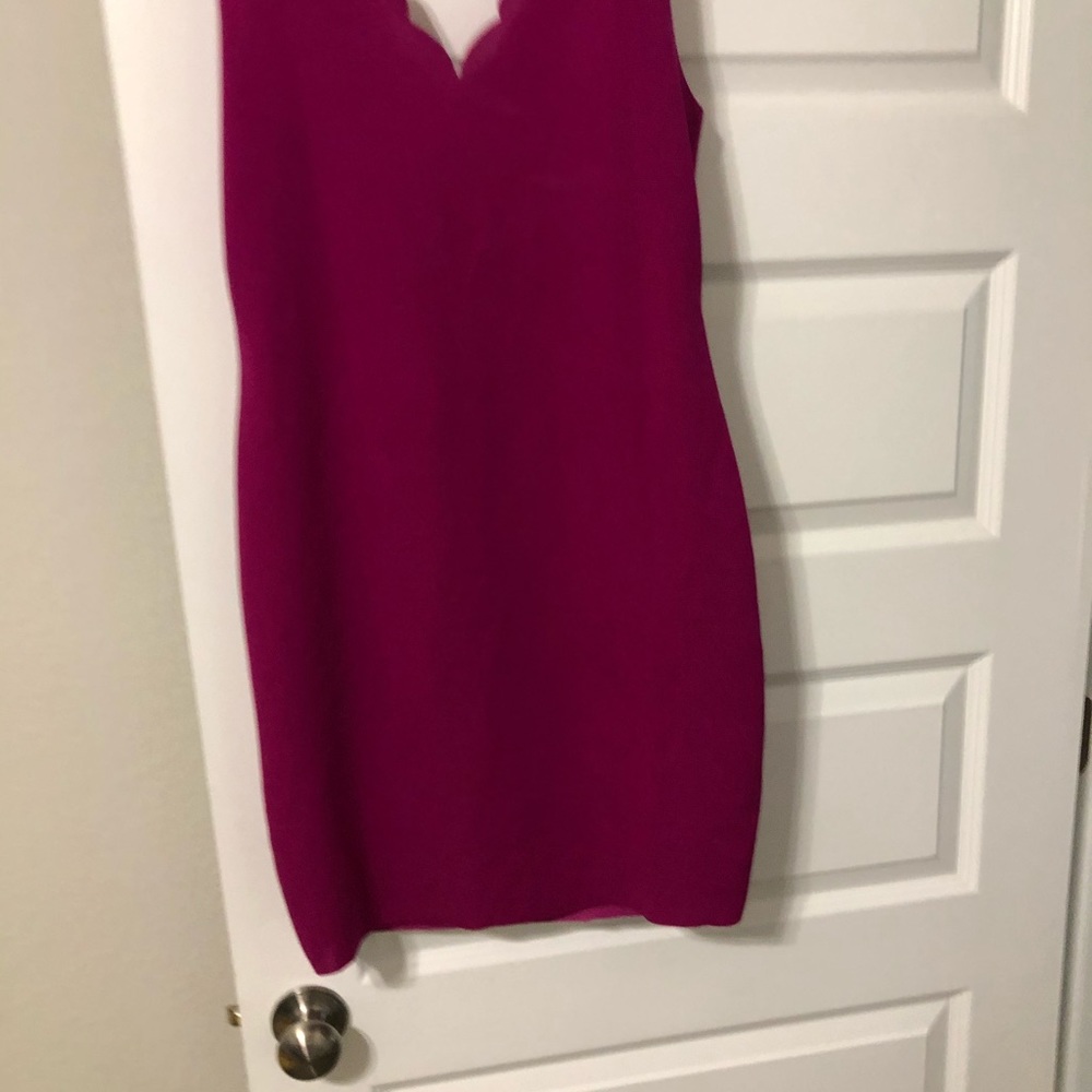 Double v neck scallop edge dress